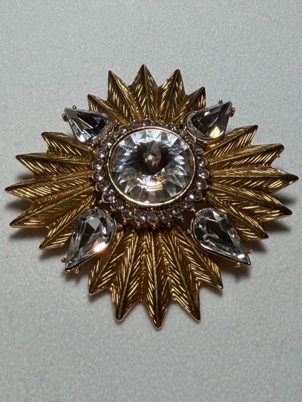 Vintage Alfred Sung Signed AS Large Gold Tone Rhinestone Starburst Brooch Pin